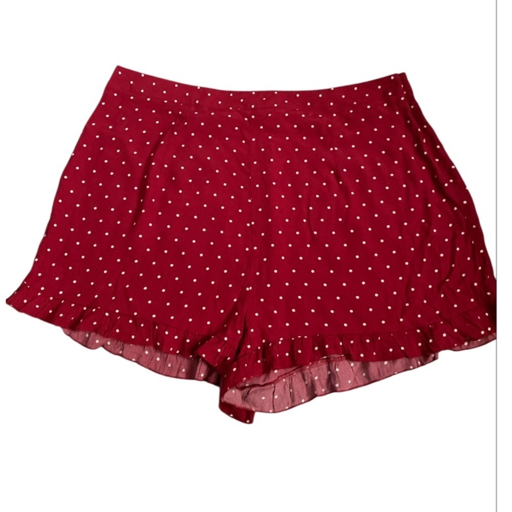 Forever 21 red white polka dots shorts size 2X